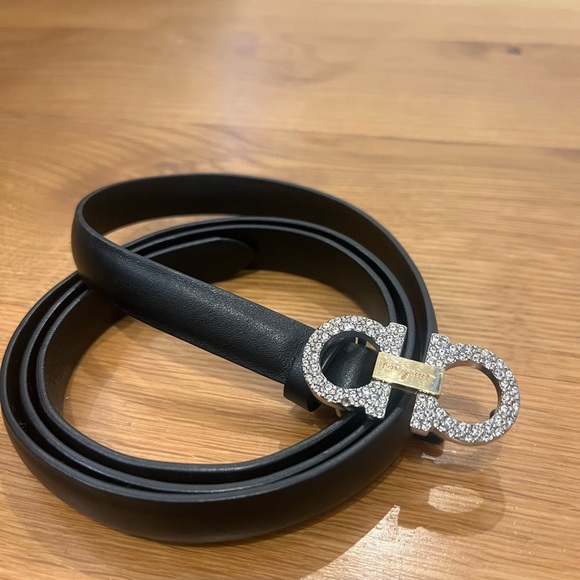 FERRAEGAMO Black with Diamonds Belt